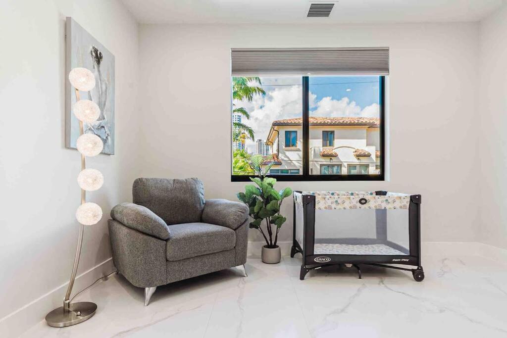 Luxury Paradise Walk To Las Olas -5 Mins To Beach Fort Lauderdale Exterior foto